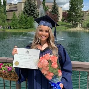 Meet your Posher, Mckenna